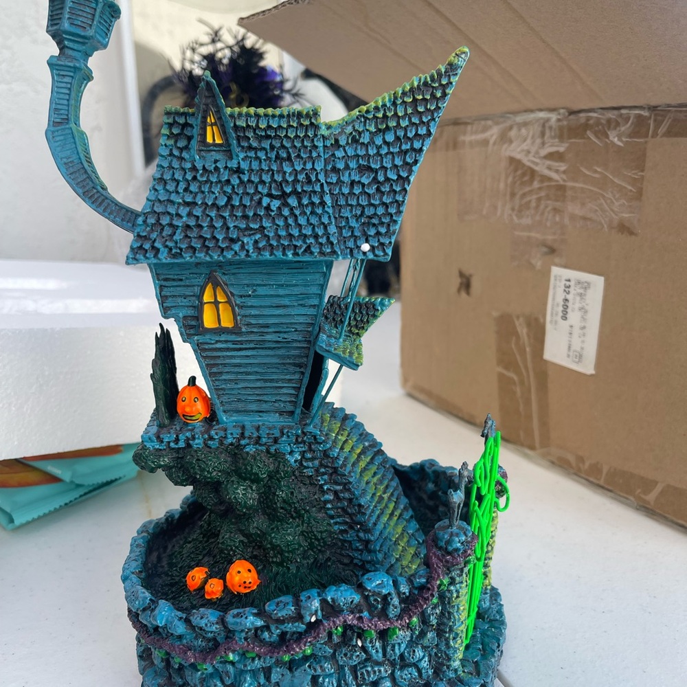 The Nightmare Before Christmas “Jacks House” Special edition